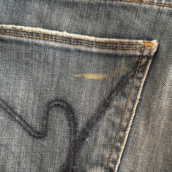 Citizens of Humanity Distressed Denim Shorts / size 26 - Picture 3 of 6